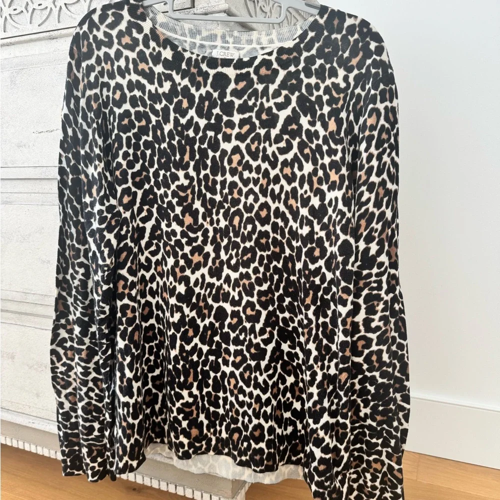 JCrew cotton lightweight leopard sweater - perfect for the fall season.